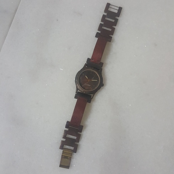 ✔️Watch Craft Brass Large Pothole Watch by Milieris - Picture 8 of 14